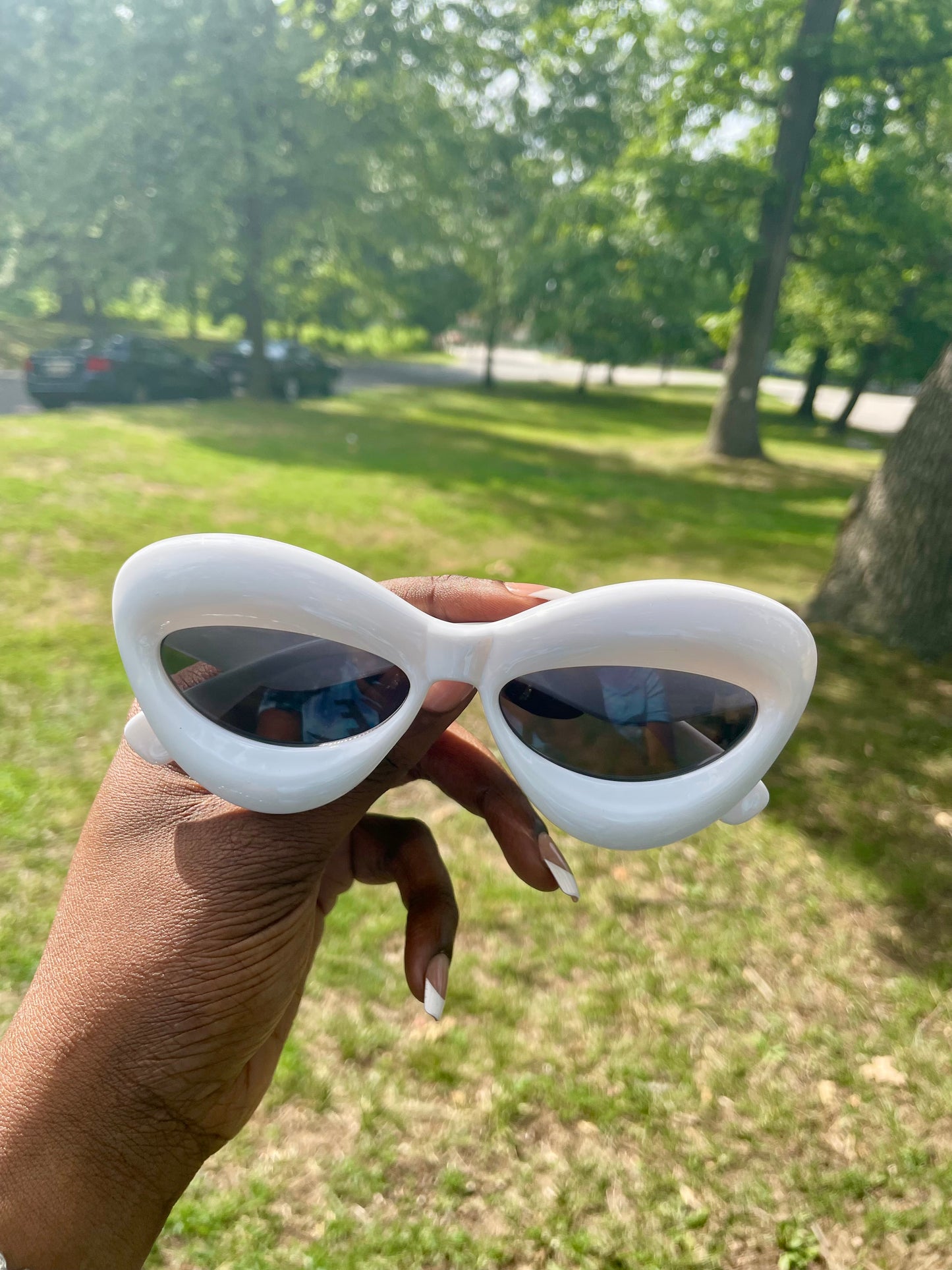 Bombshell Shades💣