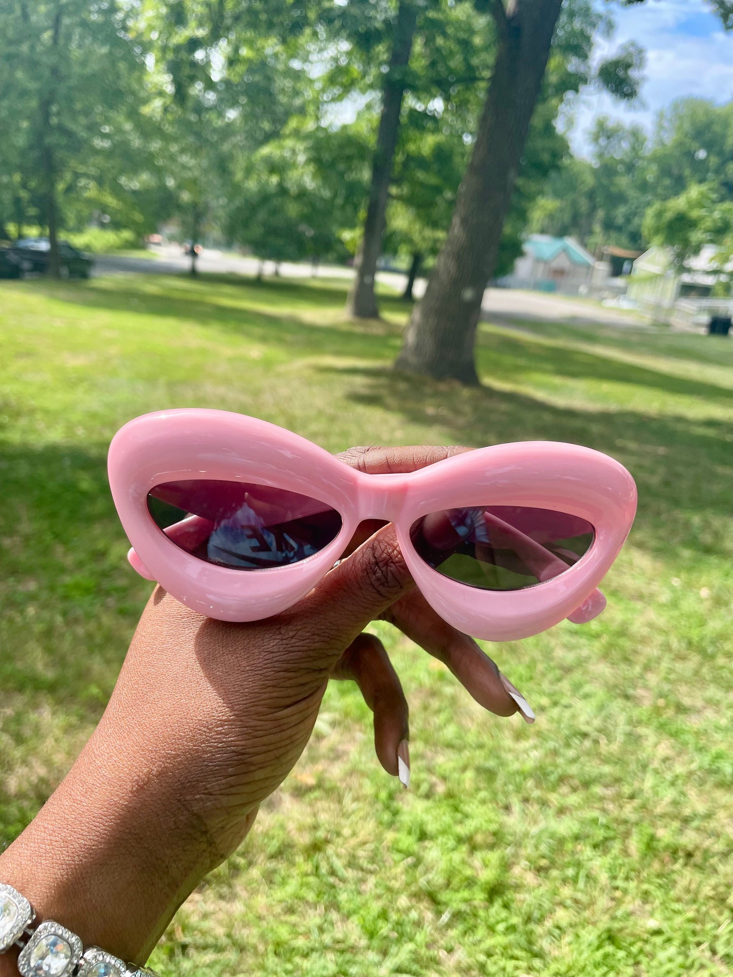 Bombshell Shades💣
