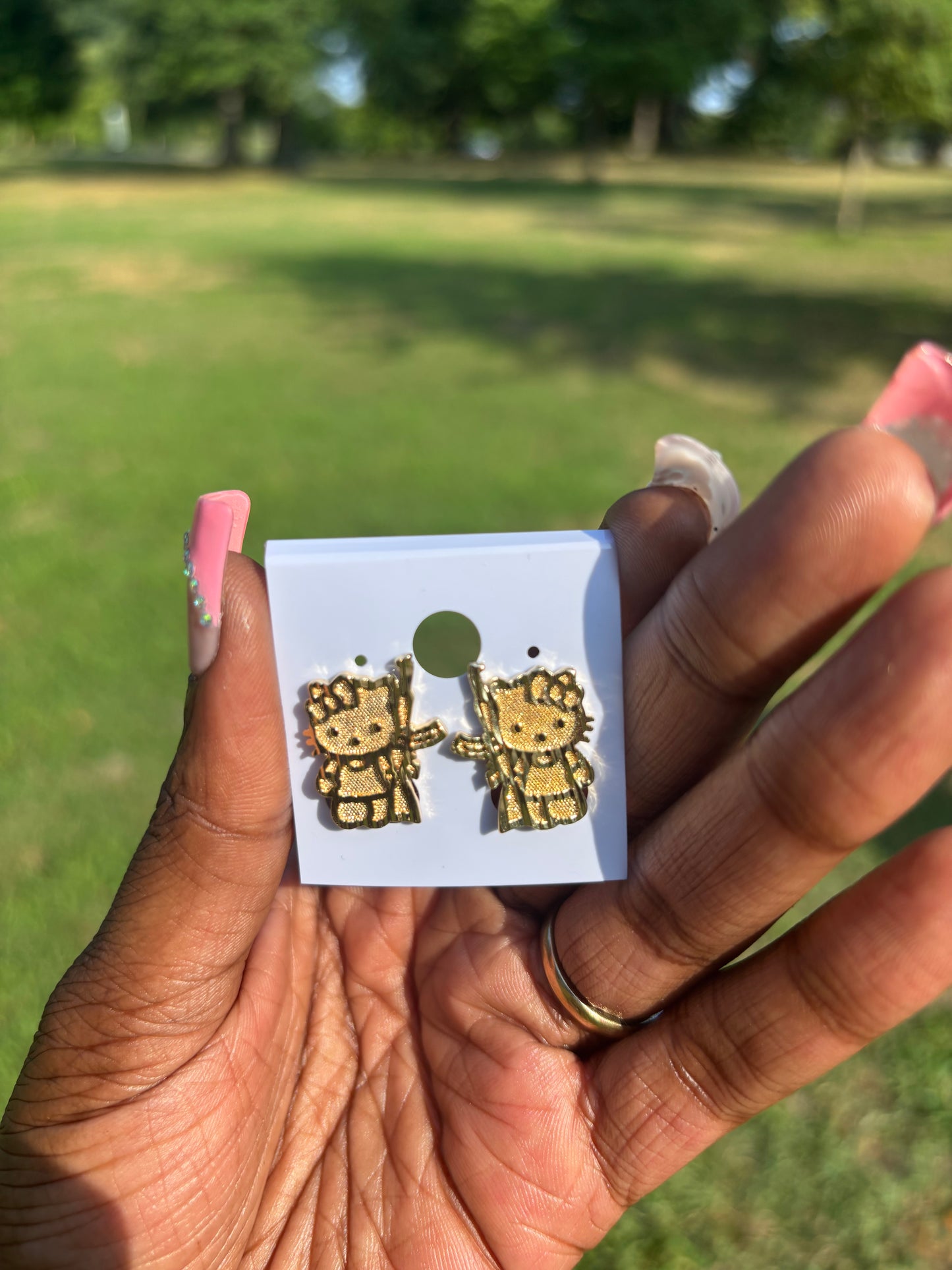 Bad Kitty Earrings💣🩷